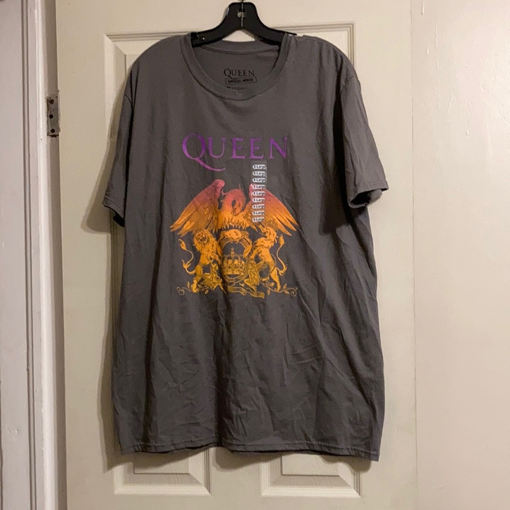 Queen License Tee